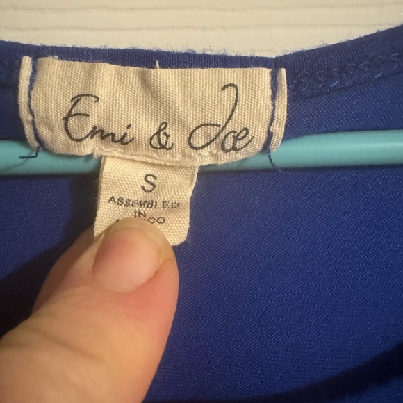 Emi & Ice size small comfy shirt . Blk/white strips , royal blue , ruffles - Picture 5 of 6